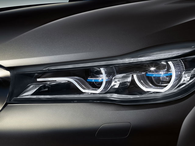 BMW 7 Series Head Lights