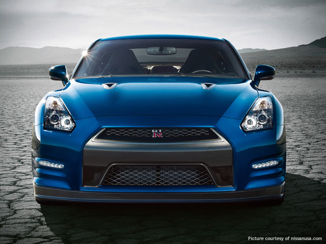 Nissan GTR Front View