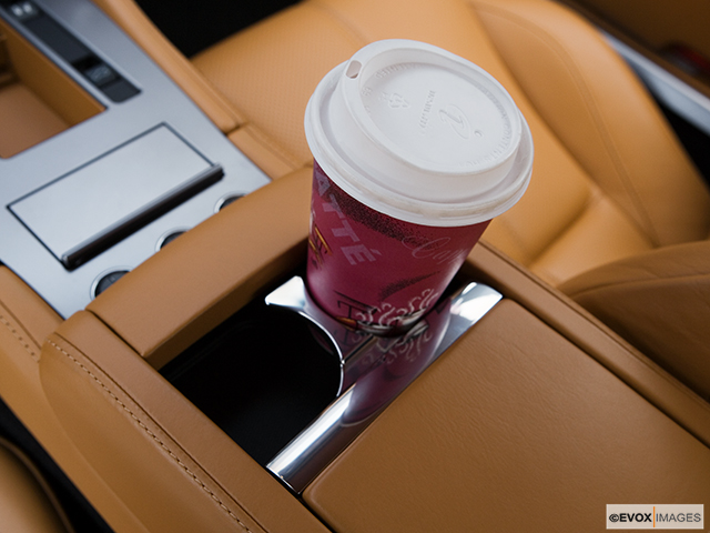 Aston Martin DB9 Coupe Cup Holder