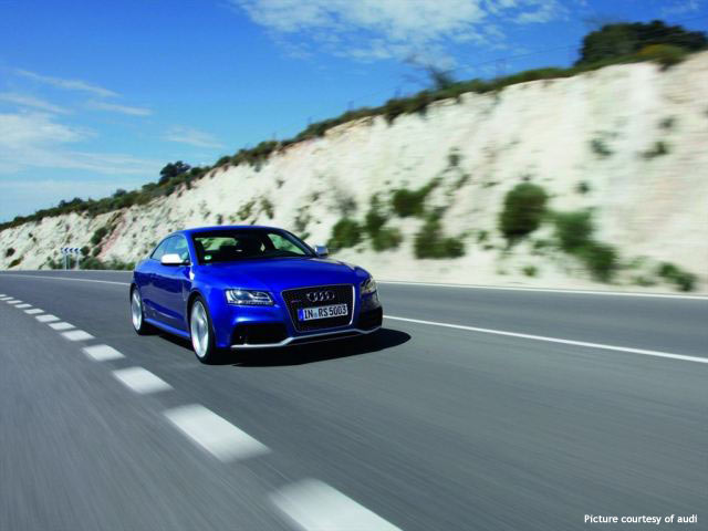 Blue Audi RS5