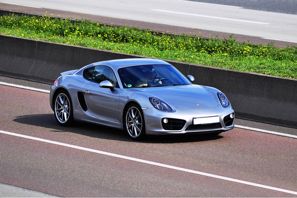 Porsche 911 - Photo Courtesy by Vytautas Kieilaitis/Shutterstock.com